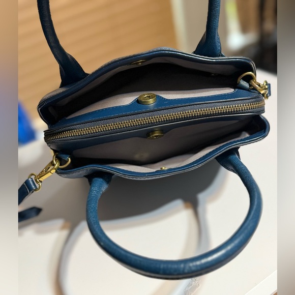 Fossil Lana Medium Satchel Crossbody Blue Leather Bag - Picture 7 of 13